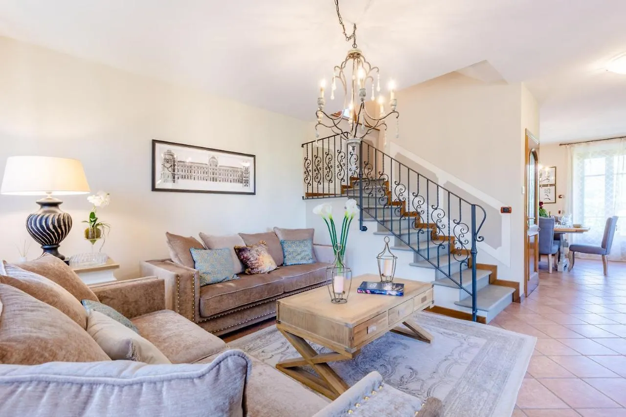 Villa Nonna Bianca, A Genuine Farmhouse In Sant'Alessio, Lucca Italy