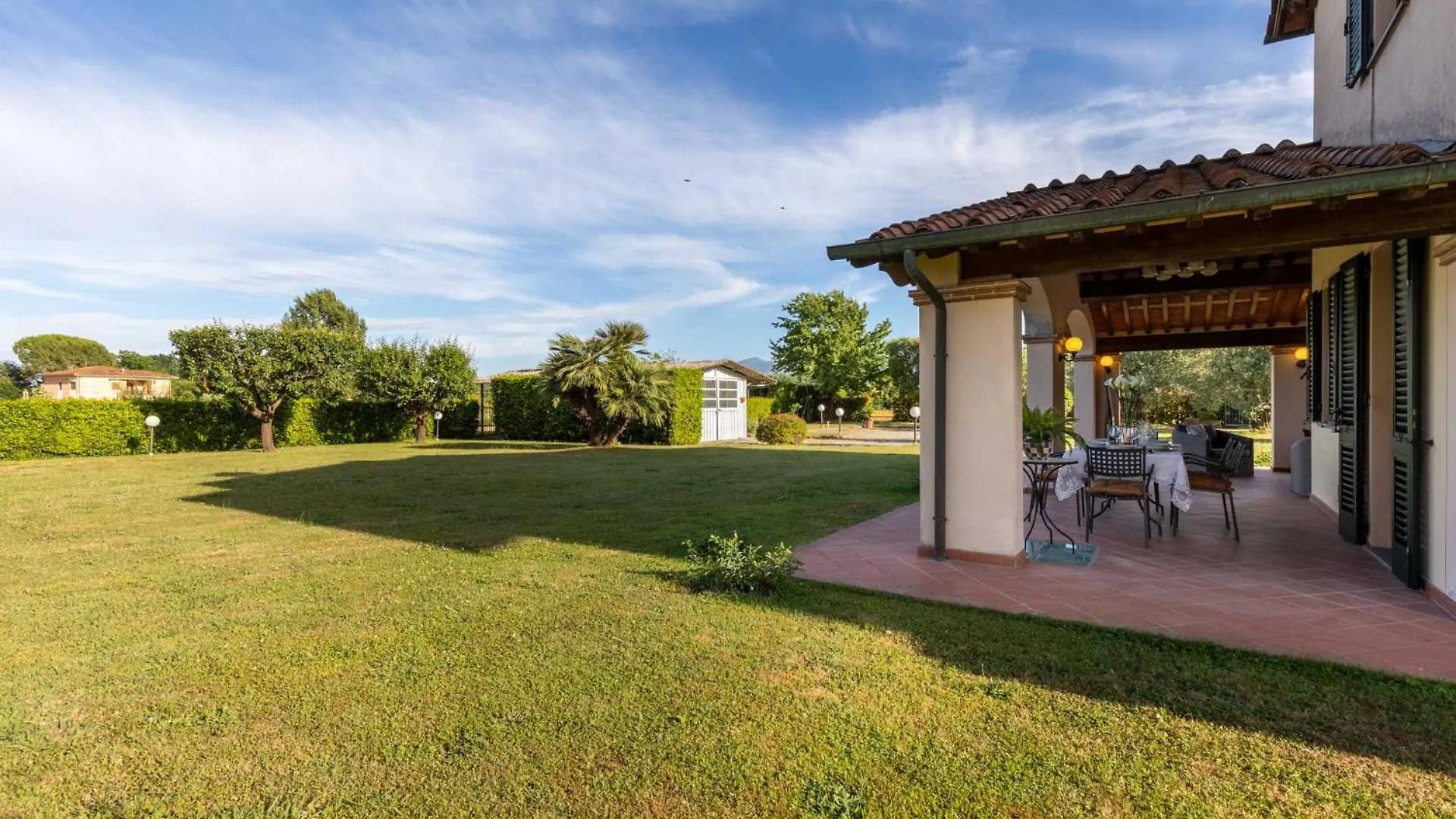 Nonna Bianca, A Genuine Farmhouse In Sant'Alessio, Lucca 0*,