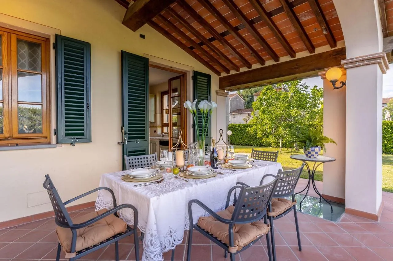 Villa Nonna Bianca, A Genuine Farmhouse In Sant'Alessio, Lucca