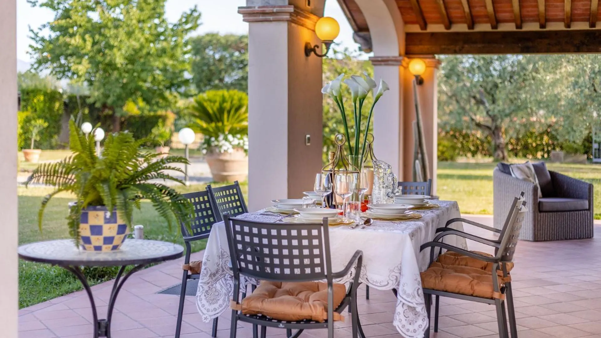 Villa Nonna Bianca, A Genuine Farmhouse In Sant'Alessio, Lucca Italy